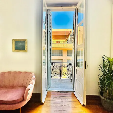Pink Lemon Hostel *