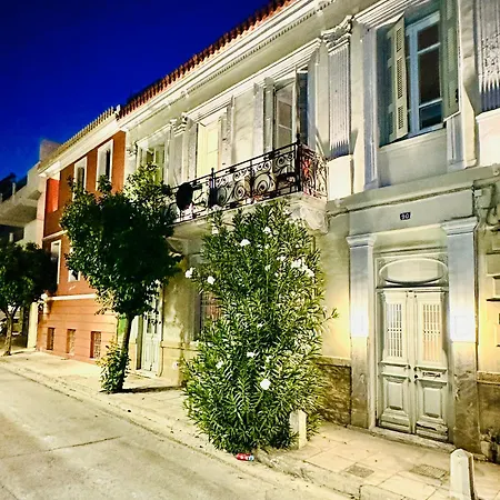 Pink Lemon Hostel